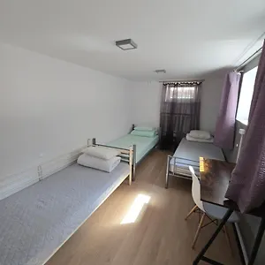 Хостел Rooms4rest Wiertnicza - Private For Tourists - Atr Consulting Sp, Z O,o,